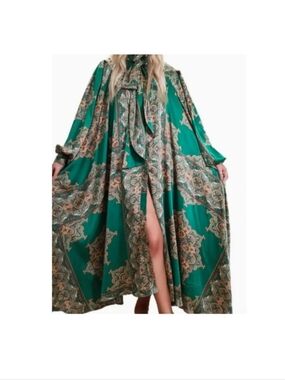Green Paisley Tie-Neck Maxi Dress